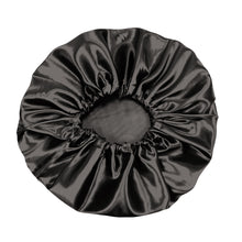 Carregar imagem no visualizador da galeria, TOUCA GRANDE DE CETIM PRETA SANTA CLARA