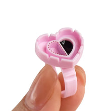 Carregar imagem no visualizador da galeria, ANEL DESCARTÁVEL PARA COLA FORMATO CORAÇÃO COM 50 UNIDADES
