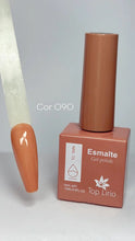 Carregar imagem no visualizador da galeria, ESMALTE EM GEL TOP LIRIÓ 15ML
