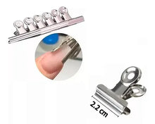 Carregar imagem no visualizador da galeria, PRESILHA DE METAL PEQUENA PARA UNHAS COM 6 UNIDADES
